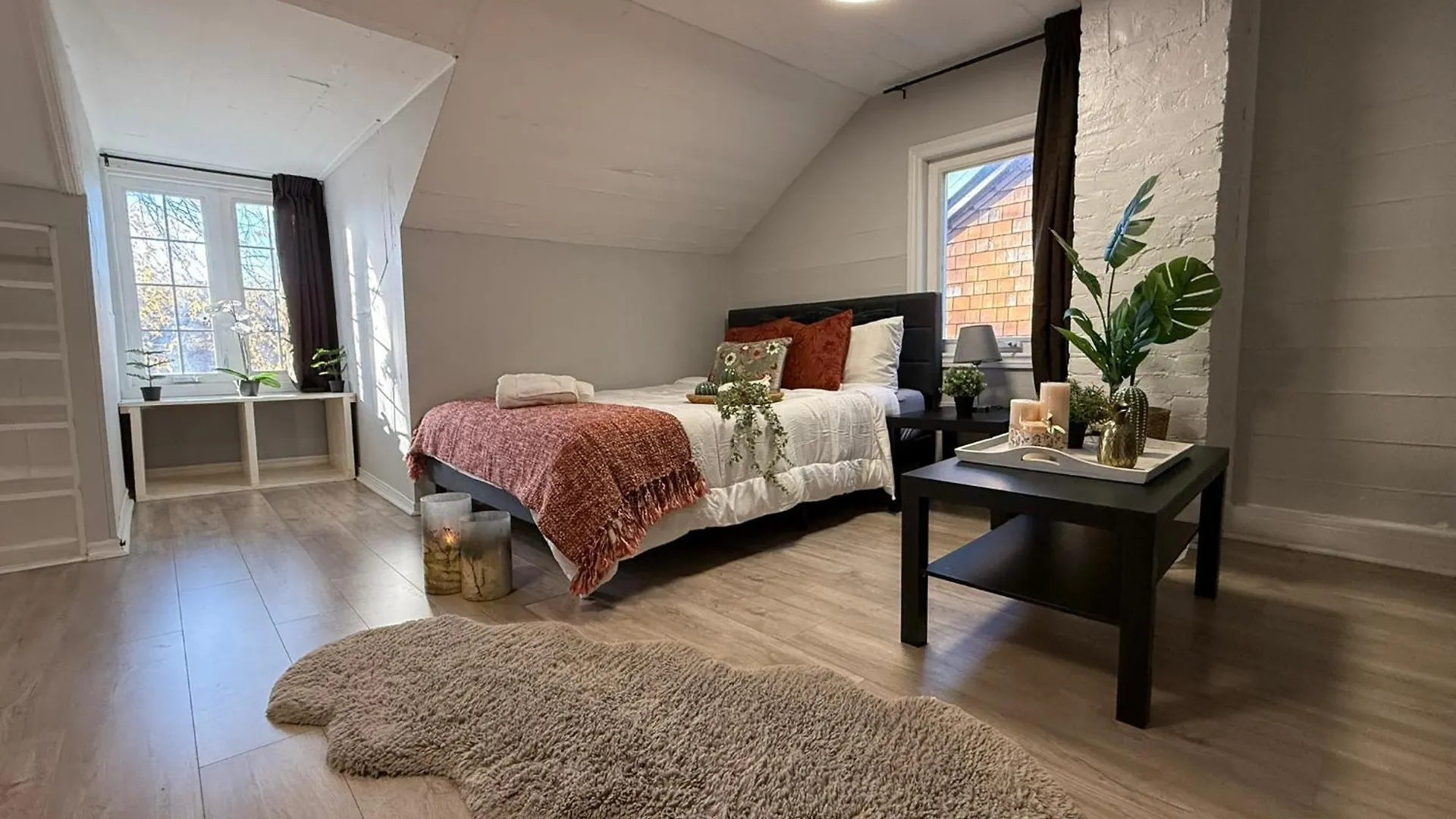 3 Bedrooms Little Italy Downtown トロント 0*,  カナダ